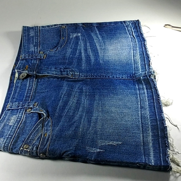 Lei Denim Mini Skirt. - Picture 4 of 5